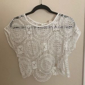 White overshirt/blouse